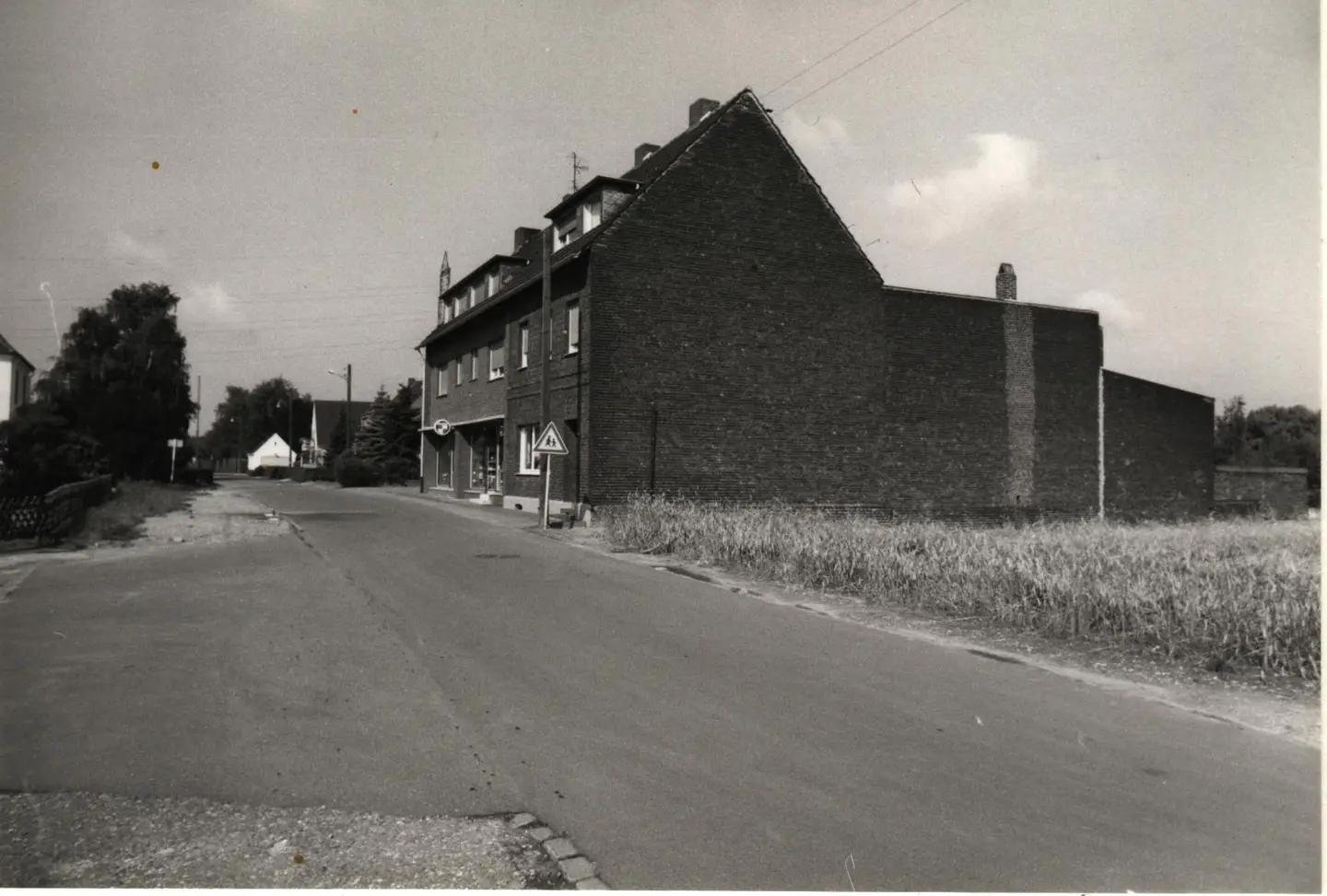 Legionstr. 43,
 Gellep-Stratum