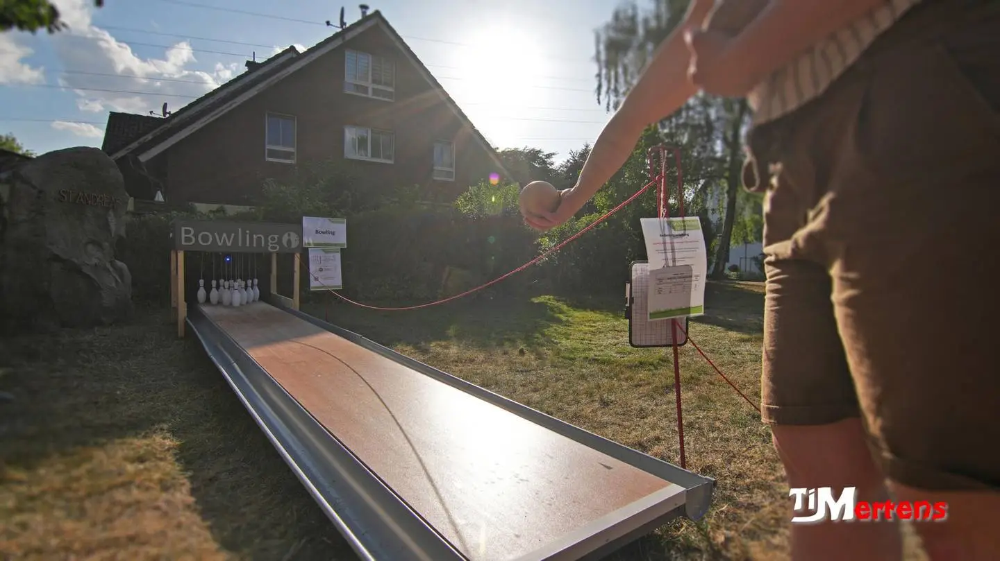 Die selbst geplante und erstellte Bowlingbahn